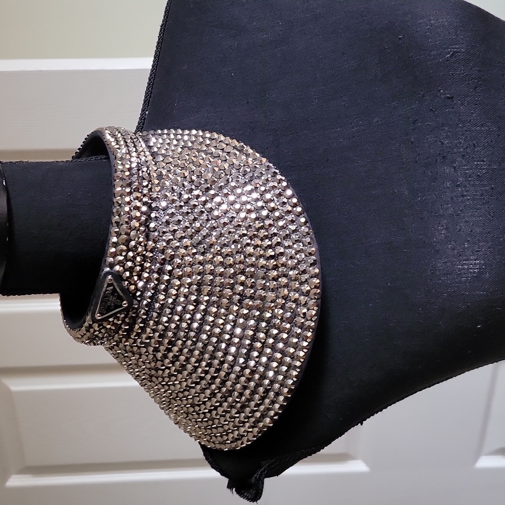 Visor hat Crystal Embellished Visor Hat - Picture 8 of 9